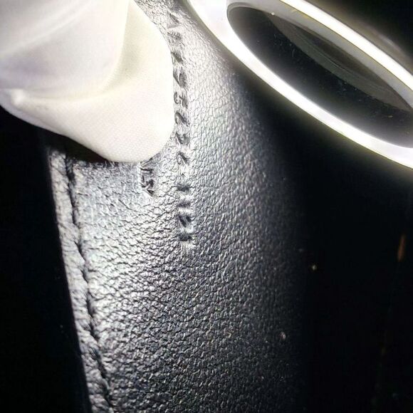 Ysl Women Pre-Loved Bag Very Good Condition - Picture 7 of 9